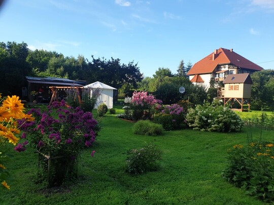 PRZESTRONNE MIESZKANIE Z OGRODEM W DOSKONAŁEJ LOKALIZACJI! 