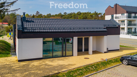 FREEDOM NIERUCHOMOŚCI Sprzedam lokal użytkowy - Jantar, 