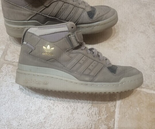 Sprzedam adidasy firmy adidas, stan bardzo dobry, zadbane, 