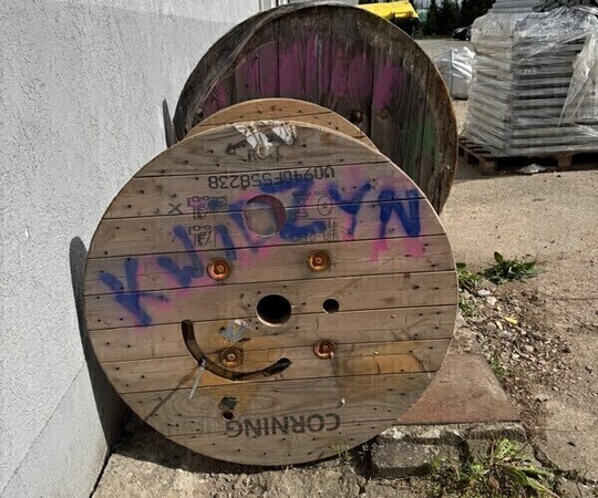 Witam. Posiadam na sprzedaż bębny drewniane/szpule kablowe 