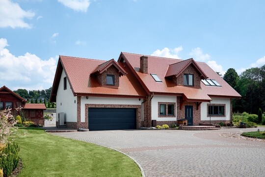 Nowoczesny dom przy Bażantarni &ndash; 184 m&sup2; | 35 