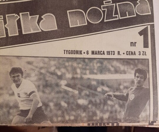 Sprzedam czasopisma sportowe: pilka nozna 1972-2002 i 