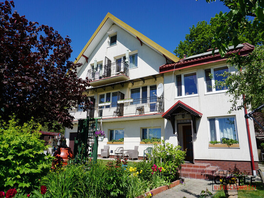 Pensjonat i dom w Kątach Rybackich z widokiem na Zalew 