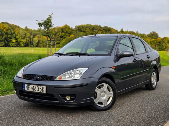 Oferuję do sprzedaży auto Ford Focus z 2002 roku &ndash; 