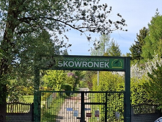 Sprzedam działkę ROD SKOWRONEK przy ulicy Okrężna. 