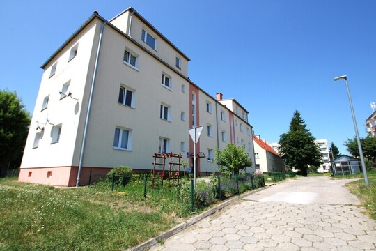NIERUCHOMOŚCI ANNA KRASZEWSKA Jednopokojowe mieszkanie na 