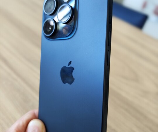 iPhone 15 pro 256gb Stan wizualny bardzo dobry, ekran i 