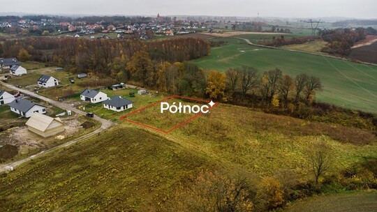 PÓŁNOC NIERUCHOMOŚCI Sprzedam działkę - Nowina. Na 