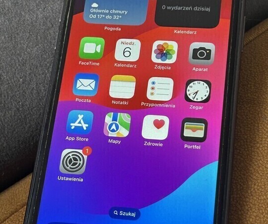 Sprzedam iphone11 64gb 