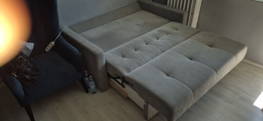 Sprzedam kwiat, ,Szeflera300pln, sofa z funkcją spania 