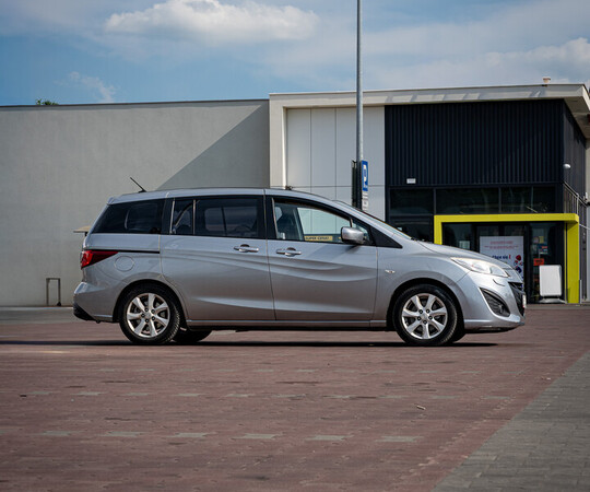 MAZDA 5 – ogłoszenie prywatne Sprzedam 7 osobową Mazdę 5 