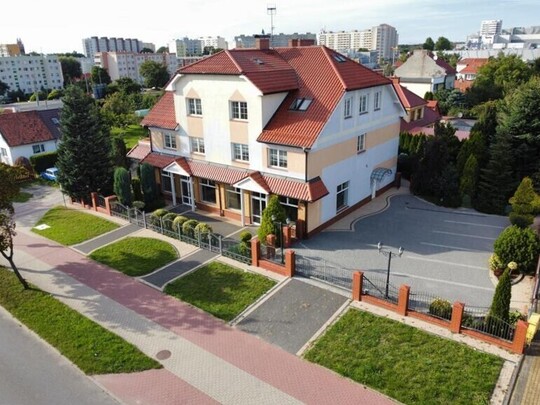 NIERUCHOMOŚCI ANNA KRASZEWSKA Nieruchomość komercyjna 