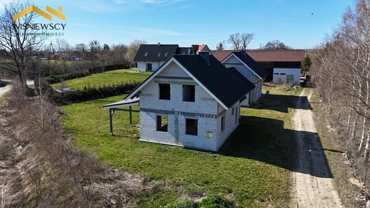 WIŚNIEWSCY NIERUCHOMOŚCI Sp. z o.o. Sprzedam dom - Stegny. 