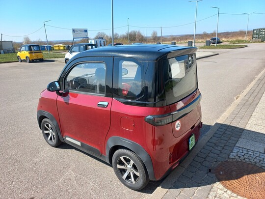 Sprzedam samochód elektryczny - czterokołowiec lekki - 