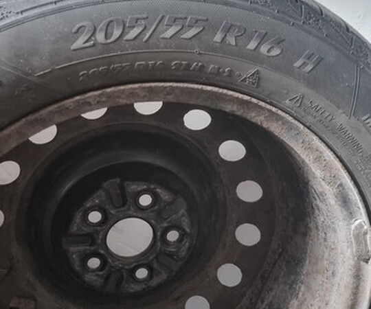 Opony zimowe z felgami do toyota 