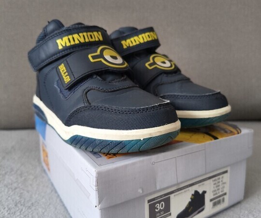 Sprzedam używane buty sportowe Cool Club Minionkii w 