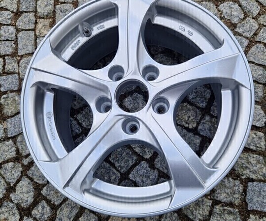 Alufelgi po renowacji do BMW - rozmiar 16 cali 5 X 120 