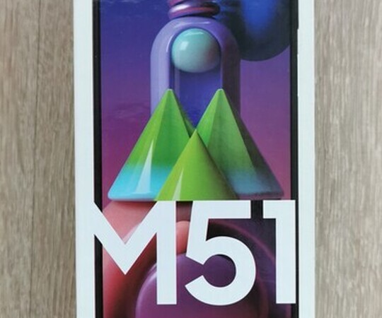 Sprzedam telefon Samsung Galaxy M51 6 GB 128GB mega 