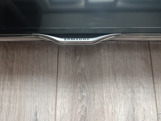 Sprzedam telewizor marki Samsung 43 cale, telewizor tylko 
