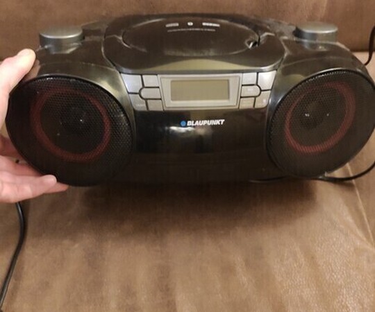 Sprzedam Radioodtwarzacz Blaupunkt BB30BT Czarny. 