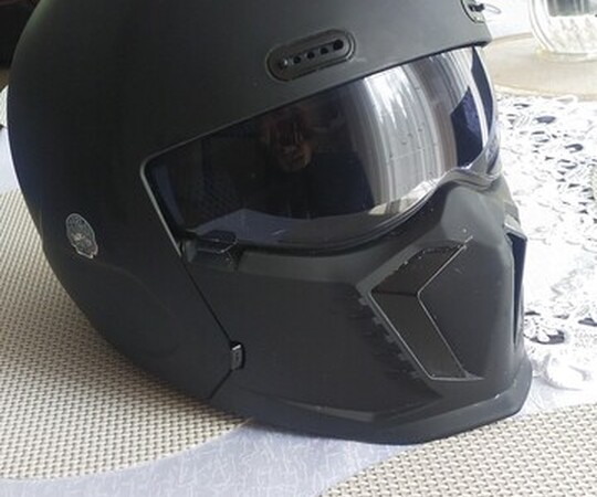 Sprzedam Kask motocyklowy, rowerowy lub na hulajnogę. Kask 