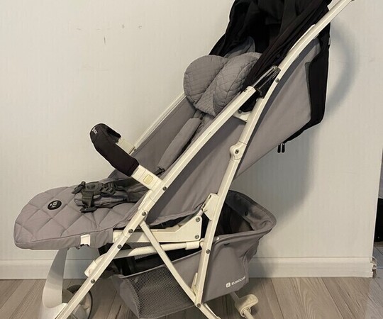 Sprzedam wózek spacerowy firmy EUROCART Volt Pro. Kolor i 