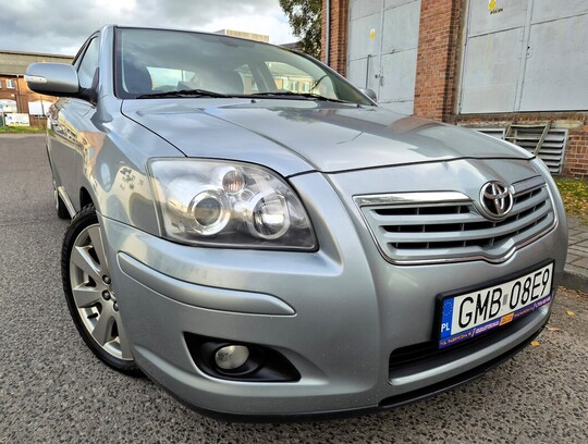 Toyota Avensis Lift 2,0Diesel 130Km Bogata Wersja 