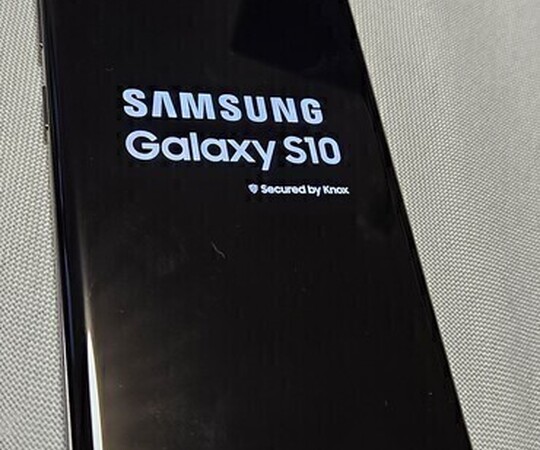 SAMSUNG S10 128GB 