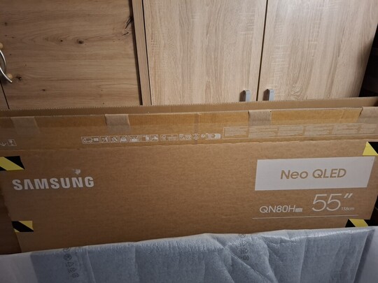 Sprzedałem nowy telewizor samsung oled 55cali ma tydzień 
