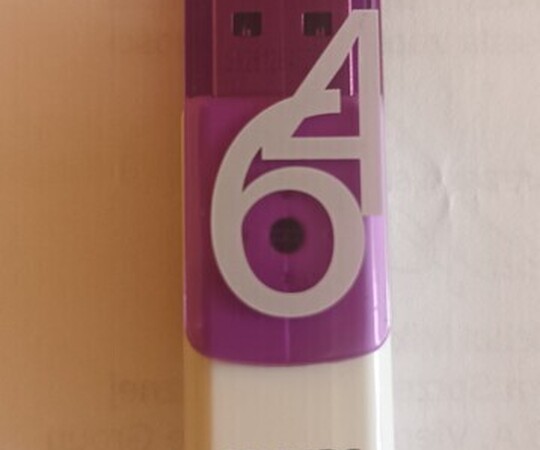 Sprzedam Pendrive Philips 64 GB. Nowy nie używany. Taki 