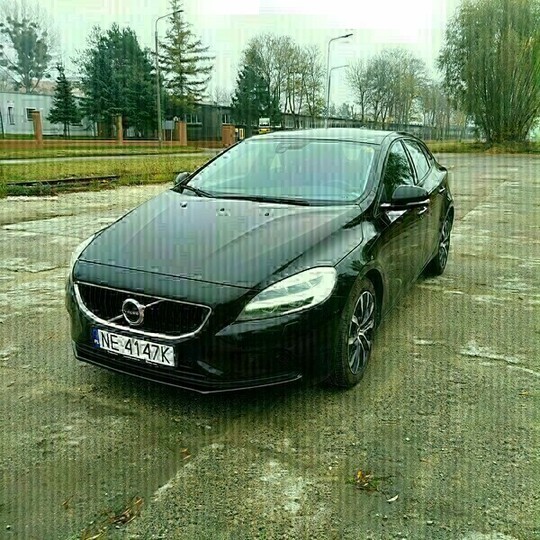 🚗 Volvo V40 D2 2,0 2019 - Automat, Full LED, Stan 