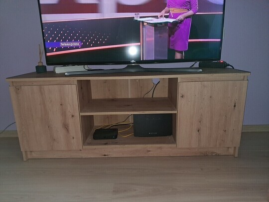 Oddam za paczkę kawy w ziarnach szafka pod telewizor o 