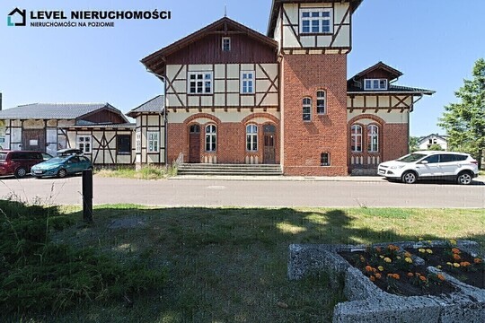 LEVEL NIERUCHOMOŚCI Dawny dworzec w Tolkmicku ul. Morska 
