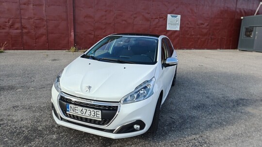 Peugeot 208 Allure | 2017 | 110 KM | 90 900 km 