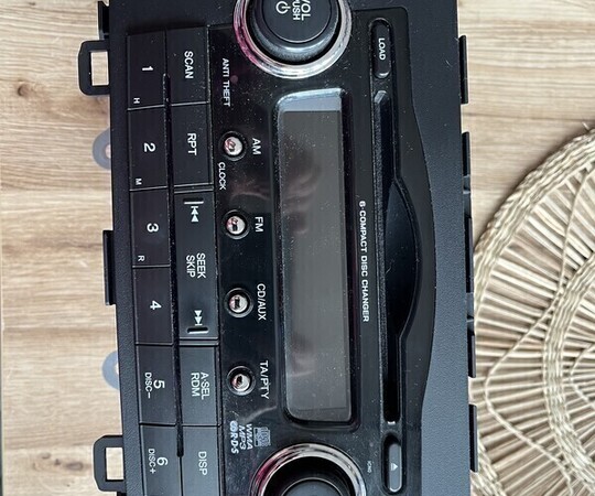 Witam sprzedam Radio samochodowe Honda CRV III generacji 