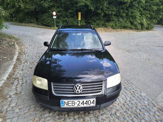 Sprzedam Volkswagena Passata B5 FL z niezawodnym silnikiem 
