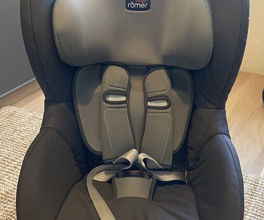 Sprzedam fotelik samochodowy BRITAX ROMER KING II LS 