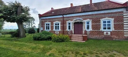 Dom wolnostojący w Brudzędach, budynki gospodarcze, 