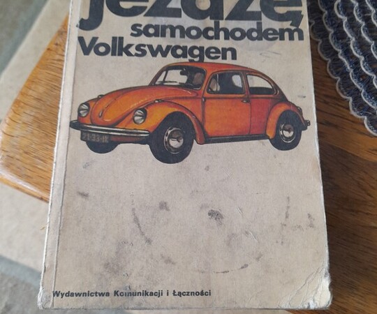 W. Jezewski jeżdżę samochodem Volkswagen wydanie z 1976 
