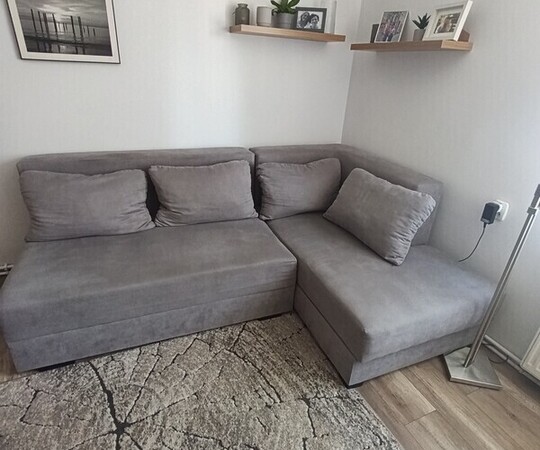 Sprzedam rogówkę o wymiarach 225 cm na 156 cm z funkcją 