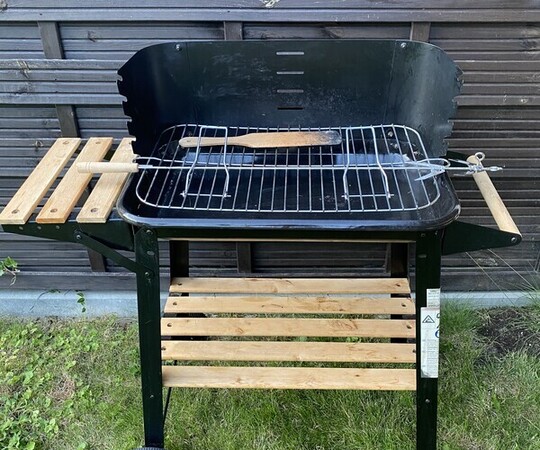 Grill ogrodowy mało używany 