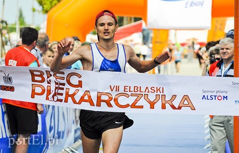 Znakomity Bieg Piekarczyka! Górą Białorusini