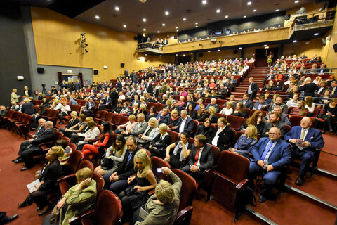 Cud na jubileusz teatru