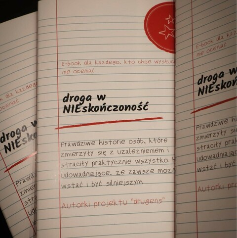 Droga w NIEskończoność, czyli edukacyjny e-book licealistek