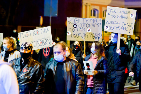 Grupa mężczyzn próbowała zakłócić protesty elblążan