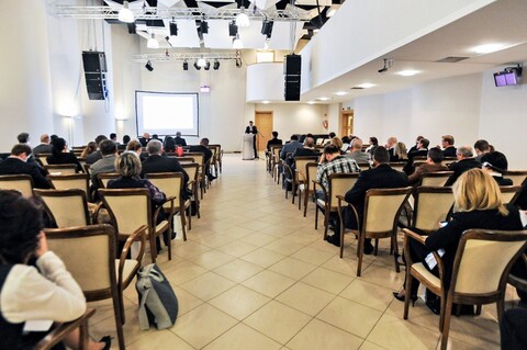 Jak przyciągnąć do nas Skandynawię