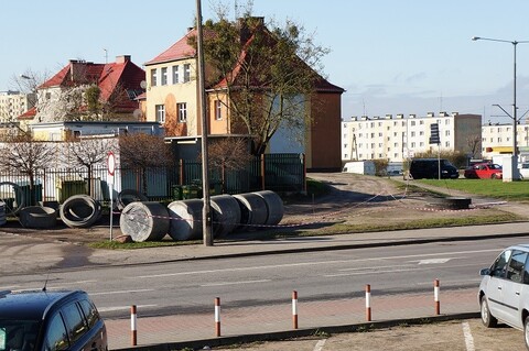 Ośmiopiętrowy apartamentowiec powstaje przy targowisku