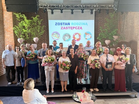 Magdalena Różczka i zwyczajne-niezwykłe rodziny w Elblągu