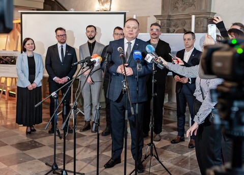 Dwa lata z prezydentem Missanem  (okiem naczelnego) 
