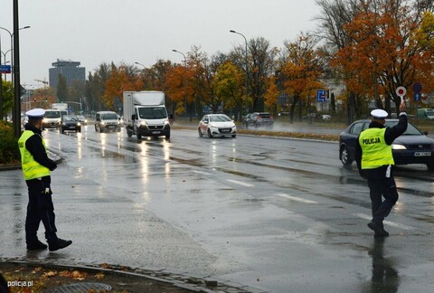 Darmowo sprawdź stan świateł w aucie. Uchroń się przed wypadkiem lub mandatem
